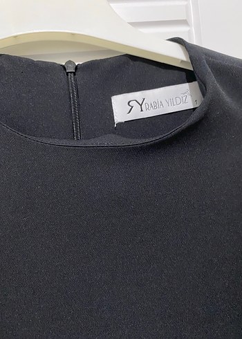 Uzun Siyah Kemerli Kalem Elbise - Görsel 3