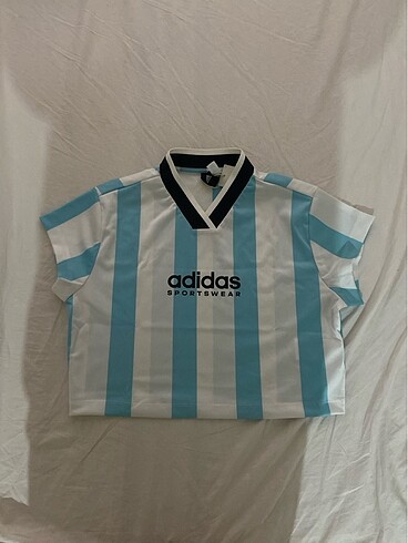 Adidas tshirt