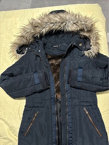 Stradivarius Stradivarius kürklü mont