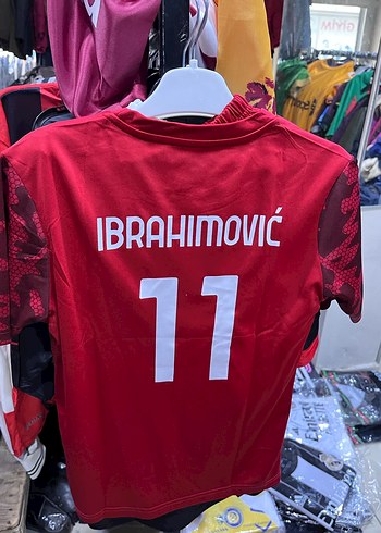 Milan taraftarı çocuk forması - Görsel 2