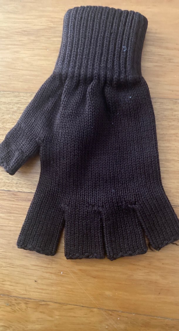 Siyah Örgü Parmaksız Kadın Eldiveni - Görsel 2