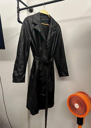 Kadın Siyah Deri Kemerli Uzun ceket - Görsel 2