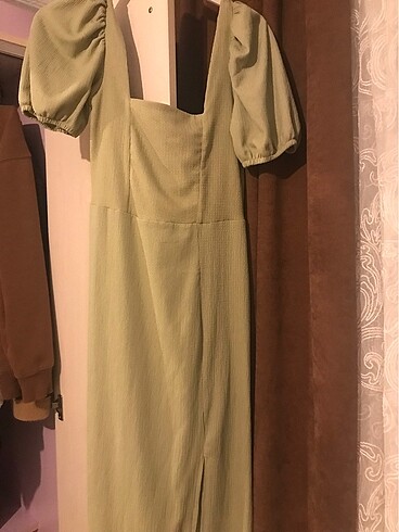 yirtmaçli elbise