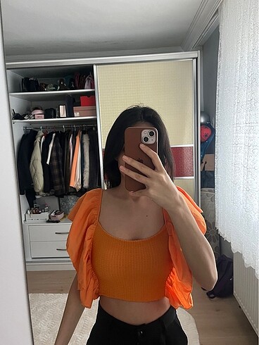 Turuncu fırfırlı bluz