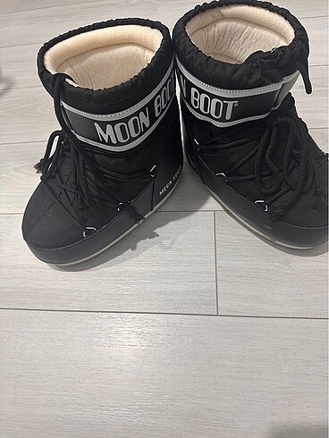 Moon boot yeni