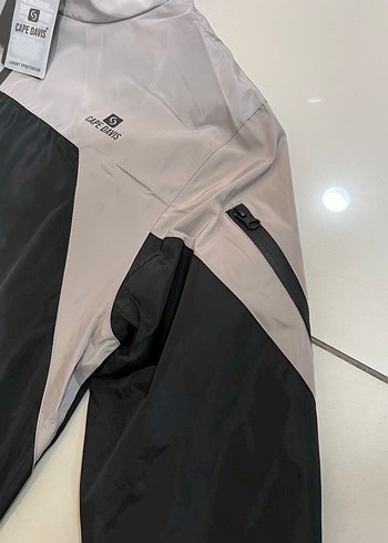 Gri Kapüşonlu Fermuarlı Spor Erkek Yağmurluk - Görsel 2