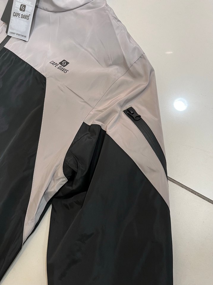 Gri Kapüşonlu Fermuarlı Spor Erkek Yağmurluk - Görsel 2