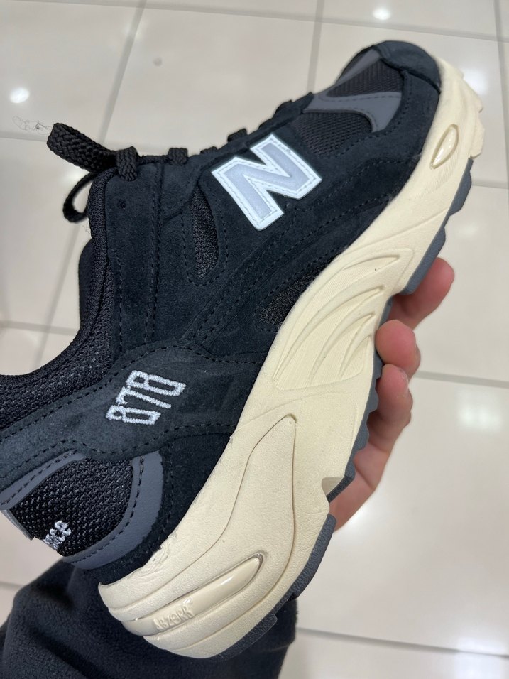 New Balance Orjinal Erkek Spor Ayakkabı - Görsel 4