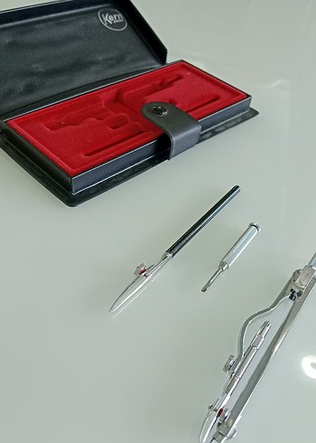 Kern Swiss Siyah Deri pergel seti - Görsel 4