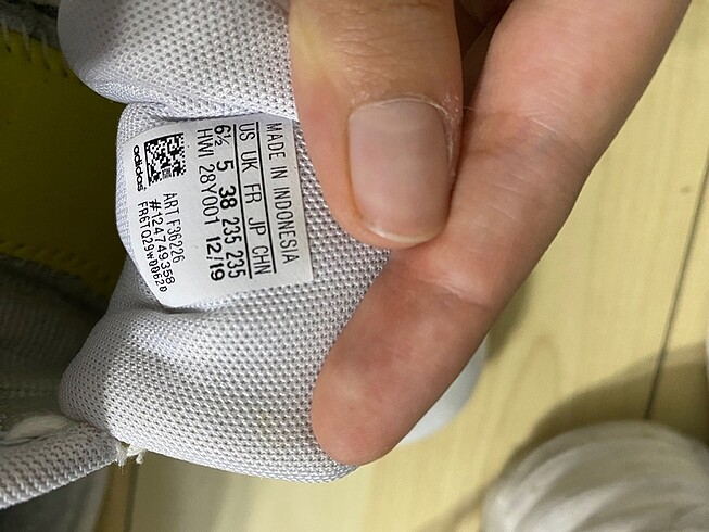 38 Beden Adidas Orijinal Kadin Ayakkabisi