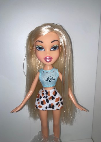 Beden Bratz 20 yearz Anniversary Cloe