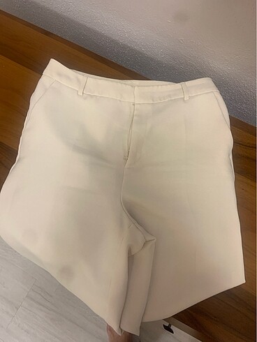 38 Beden ten rengi Renk Mado collection ekru geniş paça pantolon