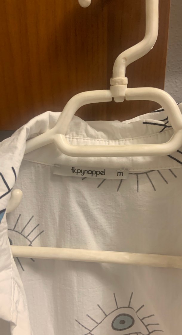 Nakışlı, V Yakalı, Düğmeli Uzun Keten Elbise - Görsel 2