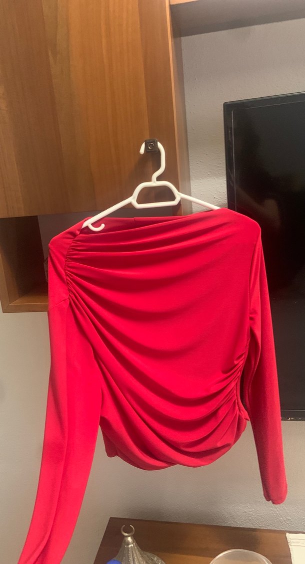 Kırmızı Drapeli Yüksek Yakalı Kadın Bluz - Görsel 4