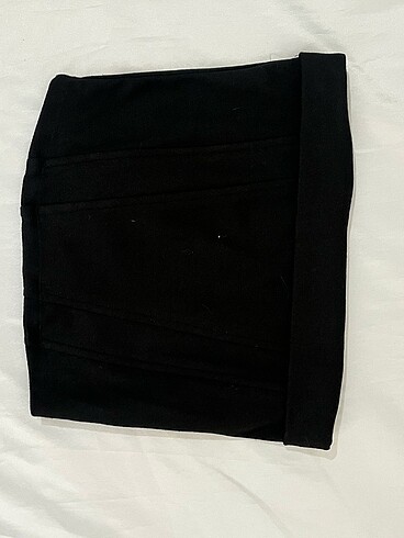 Straplez siyah crop-top