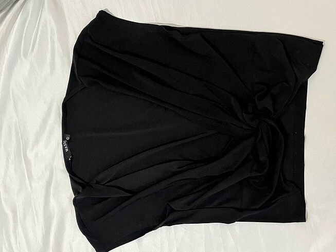 Siyah crop-top