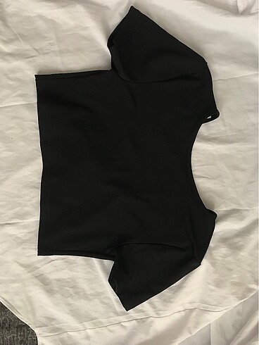 Siyah crop