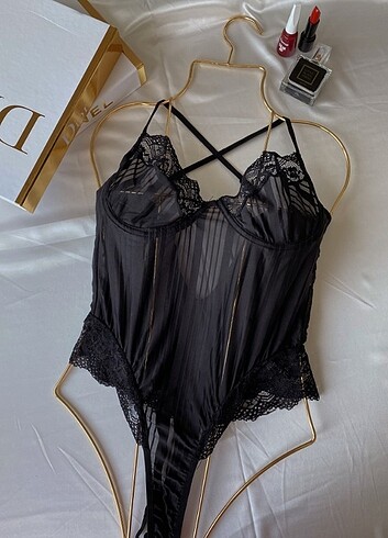 Diğer Bodysuit 