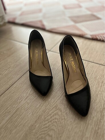 Topuklu ayakkabı - Görsel 2