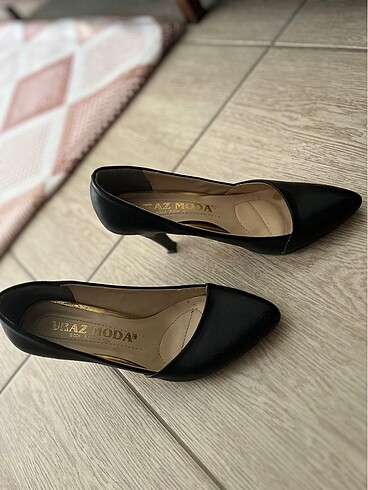 Topuklu ayakkabı - Görsel 3