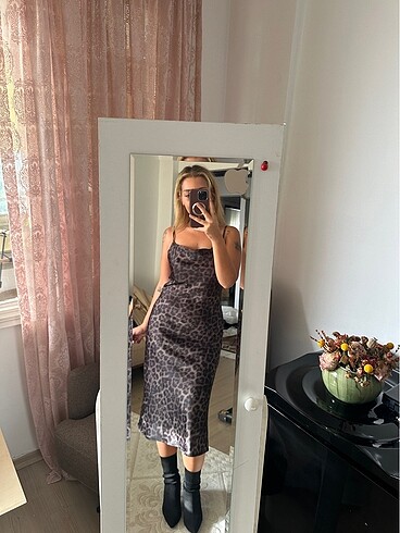 Diğer Saten Leoparlı Elbise