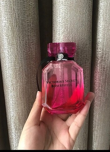 Victoria secret bombshel parfüm 