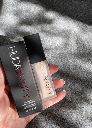 Beden Huda beauty kapatıcı