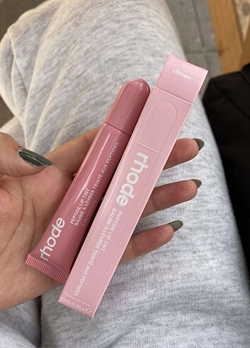 Rhode peptid lipgloss 
