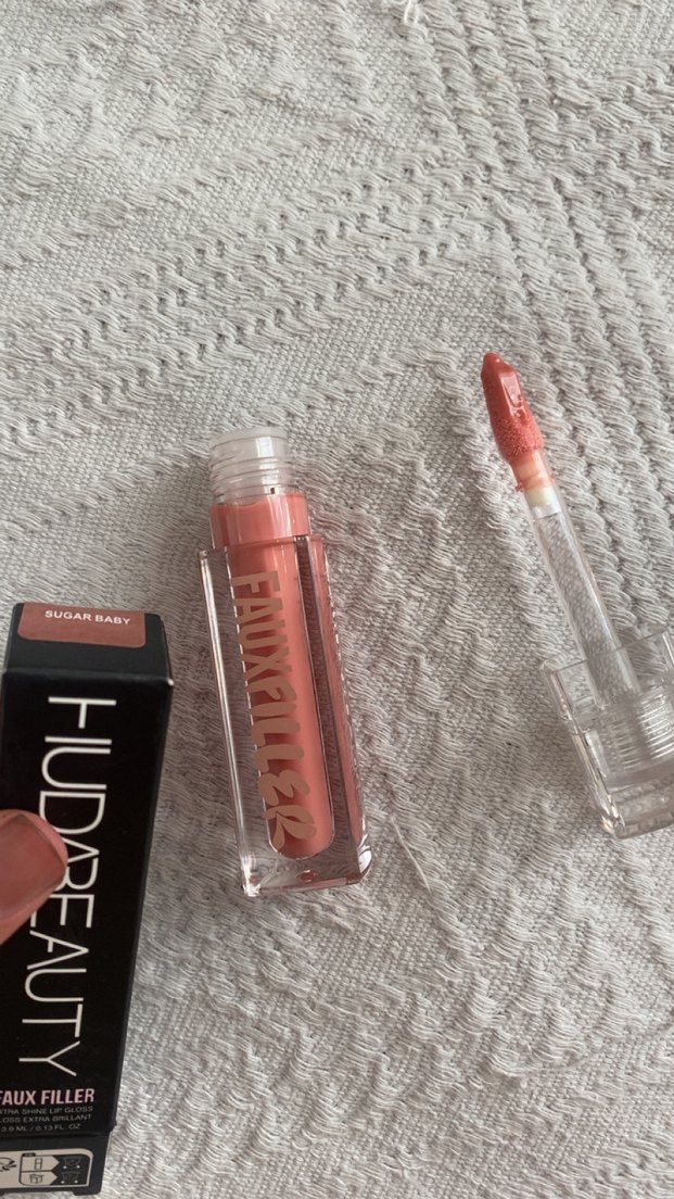 Huda Beauty lipgloss sugar babby renk - Görsel 2
