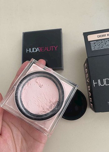 huda beauty baking pudra - Görsel 3