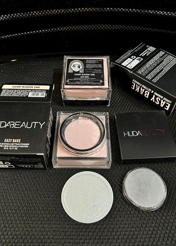 Beden Huda Beauty Easy Bakeing pudra