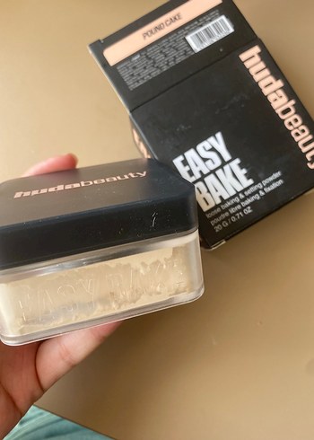 Huda beauty baking pudra - Görsel 6