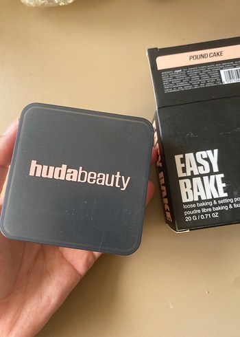 Huda beauty baking pudra - Görsel 4