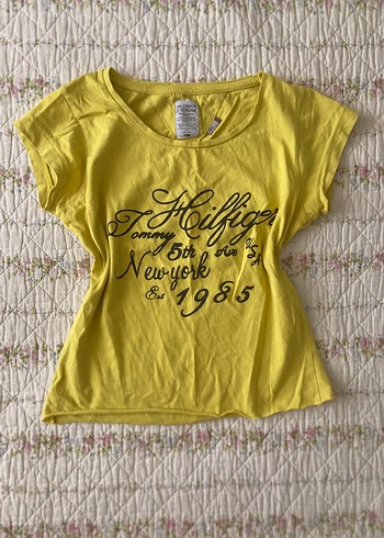 american vintage tommy hilfiger sarı tshirt bluz