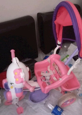 Hello Kitty Renkli Pembe Hello Kitty Üç Tekerlekli Bisiklet