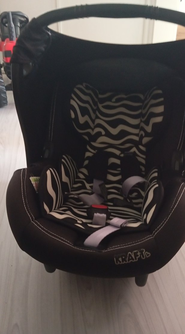 KRAFUD Siyah Bebek Oto Koltuğu - Görsel 5