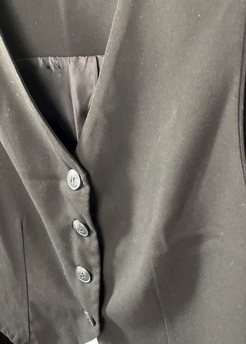 Düğmeli Siyah V Yaka Kadın Yelek - Görsel 3