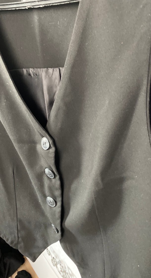 Düğmeli Siyah V Yaka Kadın Yelek - Görsel 3