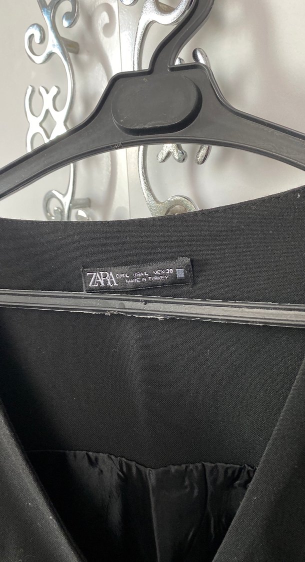 Düğmeli Siyah V Yaka Kadın Yelek - Görsel 2