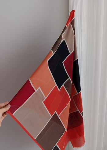 Kırmızı Kadın Şal Modern Tasarım - Görsel 2