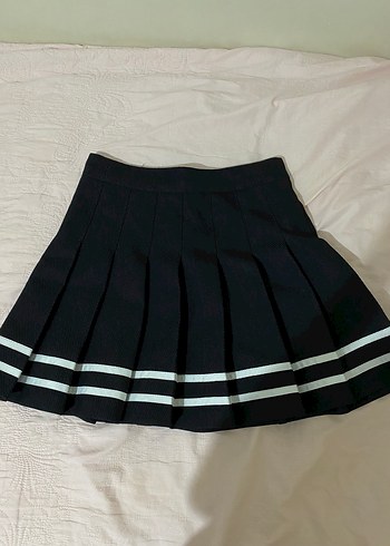 Siyah Pileli Mini Etek