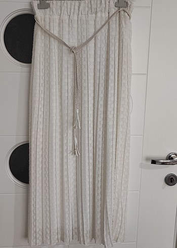 Beyaz İşlemeli Pileli Uzun Etek - Görsel 2