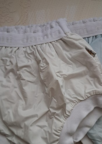 Bebek için beyaz ve pastel renkli alıştırma külotları - Görsel 2