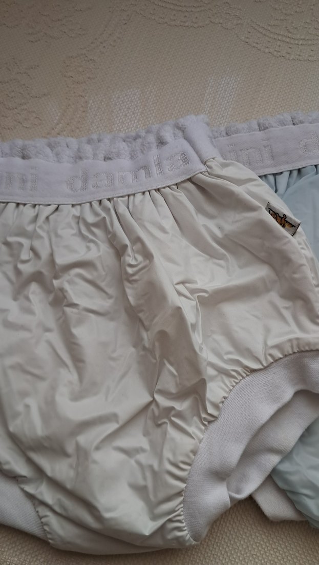 Bebek için beyaz ve pastel renkli alıştırma külotları - Görsel 2