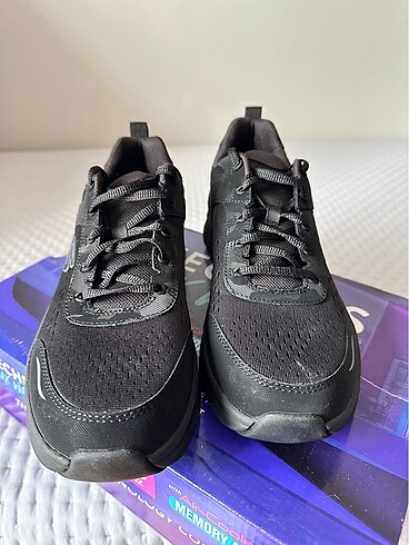 Skechers SLECHERS D?LUX WALKER 40