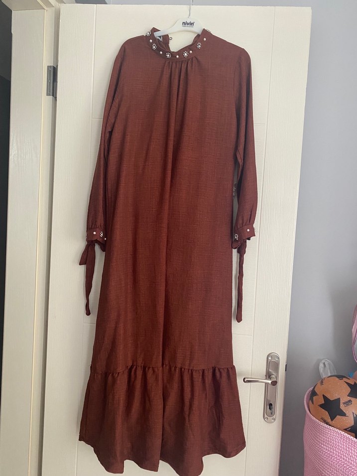 Düğmeli Uzun Keten Kadın Elbise - Görsel 2