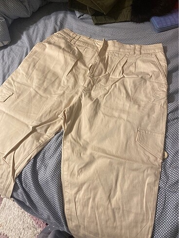 Krem kargo pantolonu