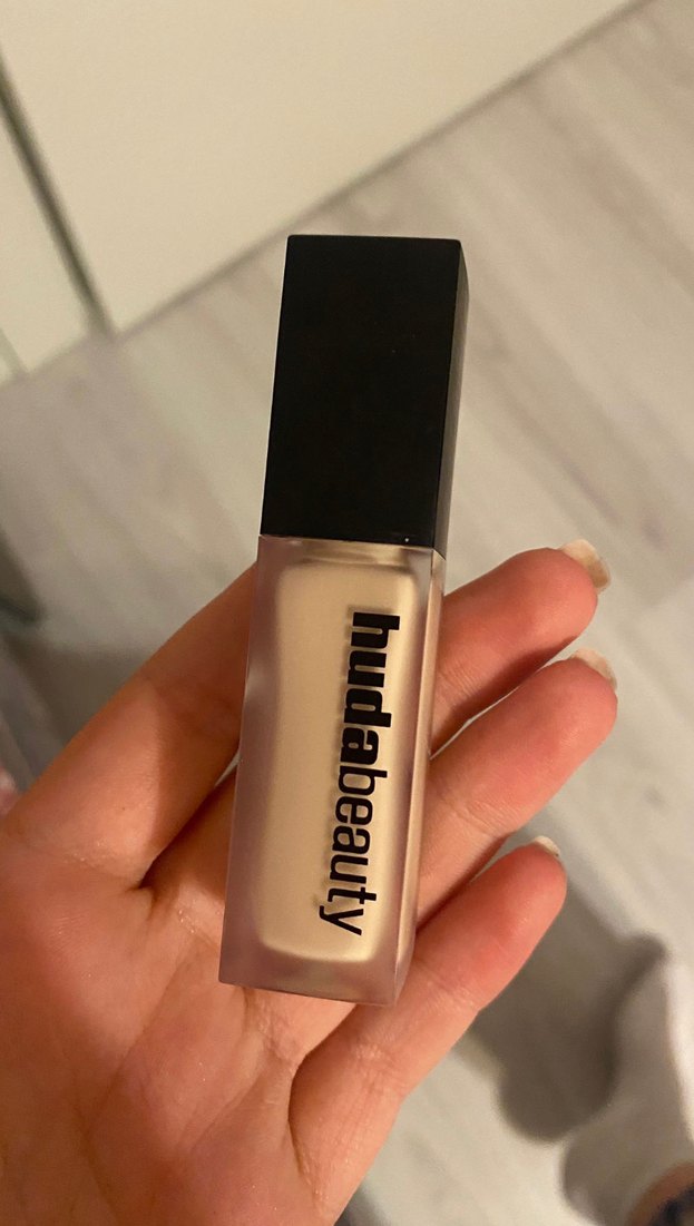 Huda Beauty kapatıcı - Görsel 2