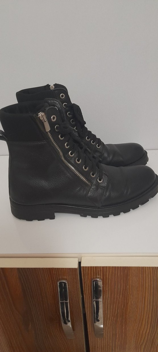 Siyah Deri Fermuarlı Bot - Görsel 4