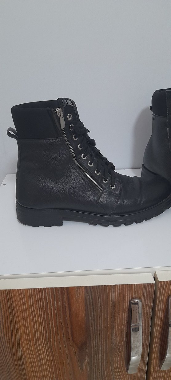 Siyah Deri Fermuarlı Bot - Görsel 2